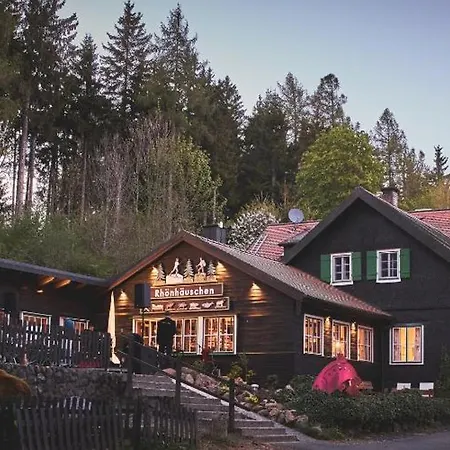 & Restaurant Rhoenhaeuschen *